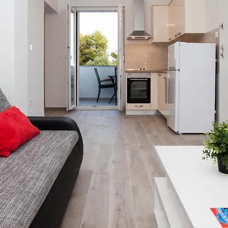 Apartments Four Stars