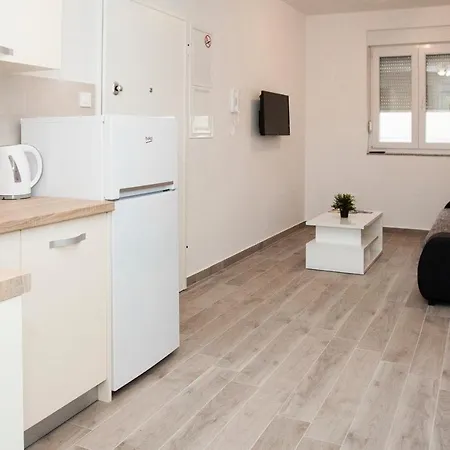 Apartments Four Stars