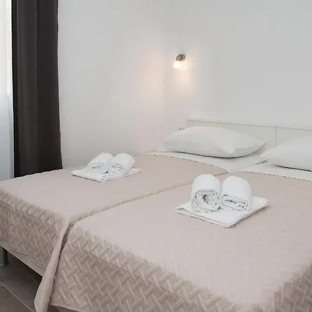 公寓 Apartments Four Stars