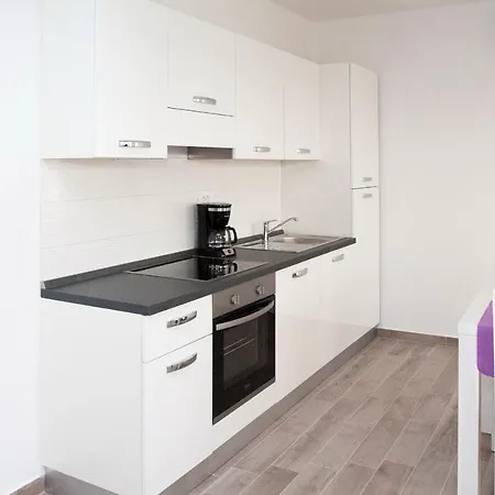 Apartments Four Stars Appartamento