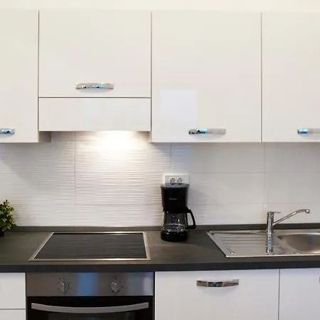 Apartments Four Stars Appartamento *