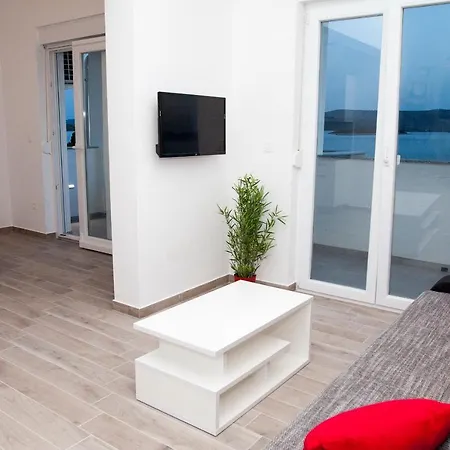 Apartments Four Stars 公寓 *