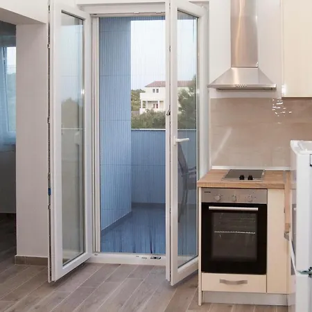Apartments Four Stars 斯维蒂佩塔