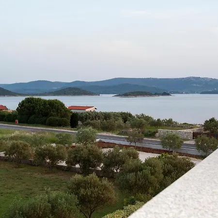 Appartamento Apartments Four Stars