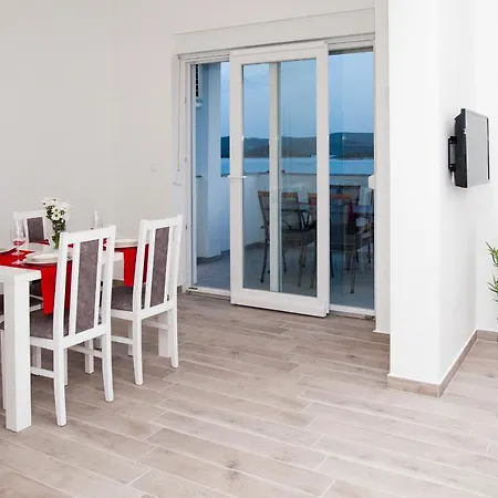 Apartments Four Stars *